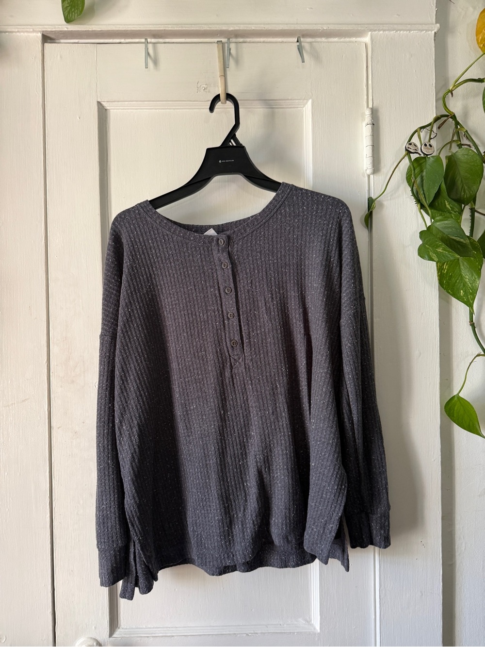 Old Navy size S Gray Waffle Knit Henley Long Sleeve Top - Women